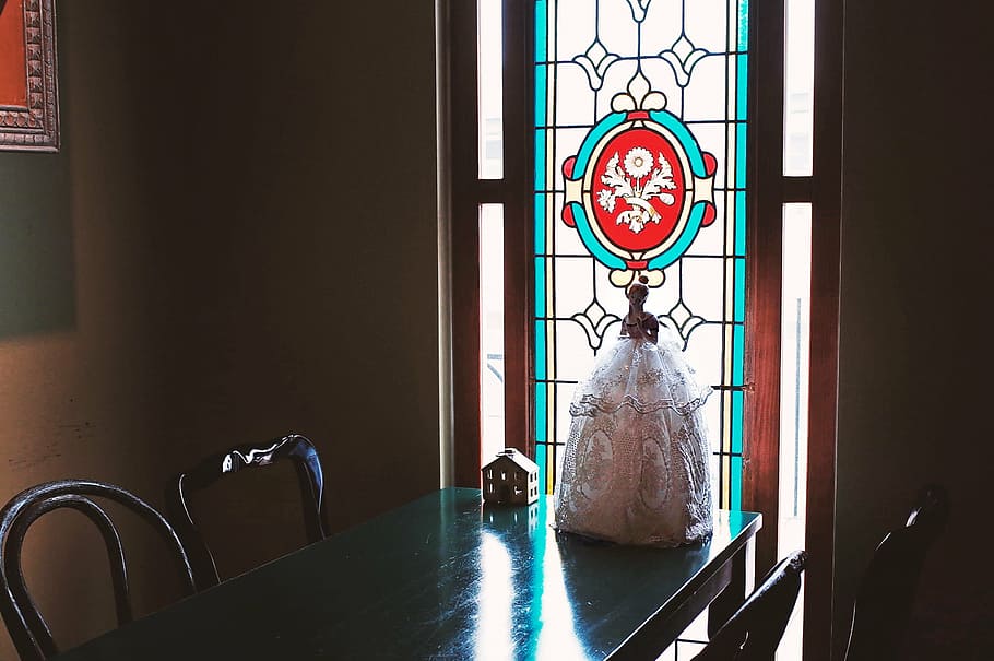 white dressed doll beside stained glass window, kitchen, barbie HD wallpaper