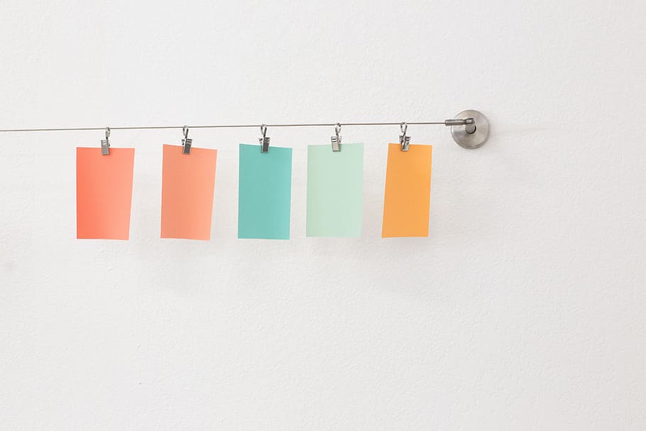 five assorted-color sticky notes hanged on gray wall hooks, wire, HD wallpaper