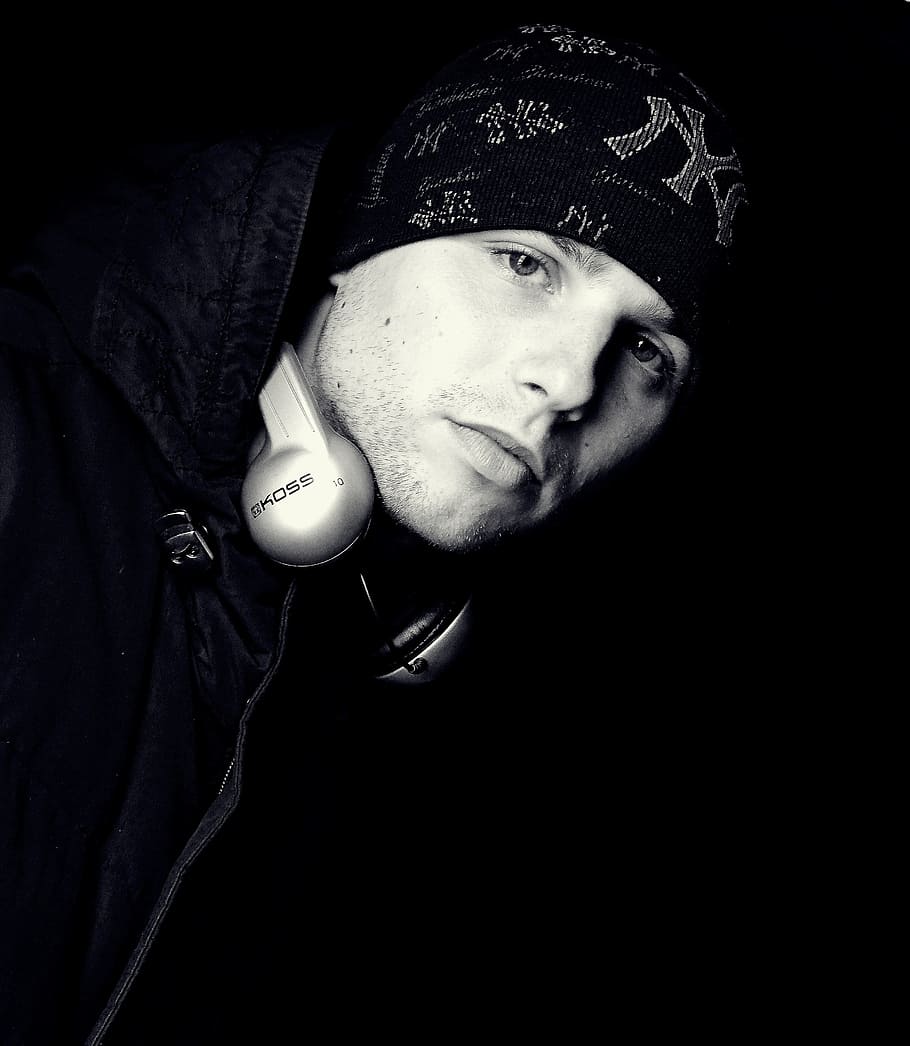 guy, headsets, cap, jacket, view, person, youth, eyes, portrait HD wallpaper