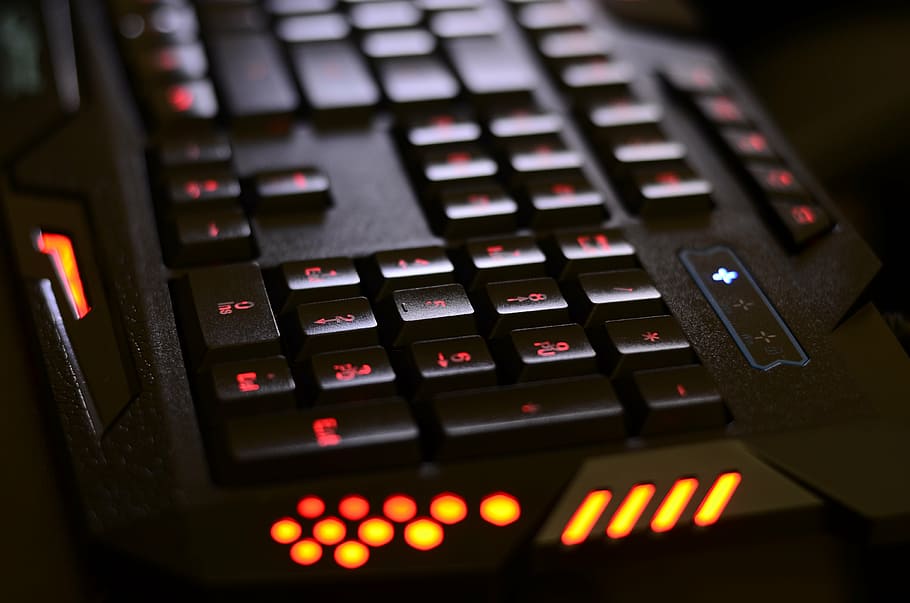 black and red gaming computer keyboard close-up photography HD wallpaper