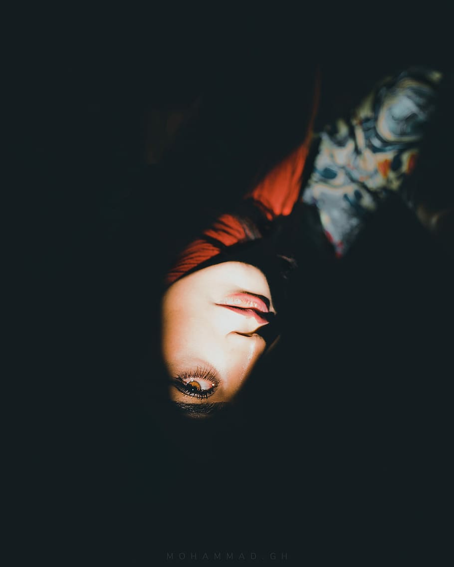 selective focus photography of woman face, eye, portrait, upside down HD wallpaper