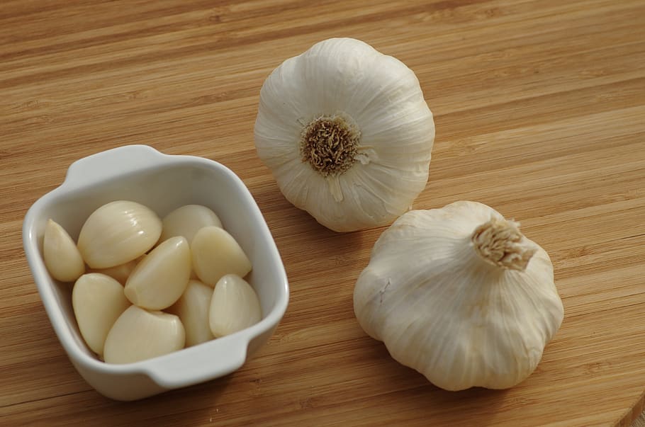 garlic, garlic grown, food, vegetable, kitchen, flavors, novelty