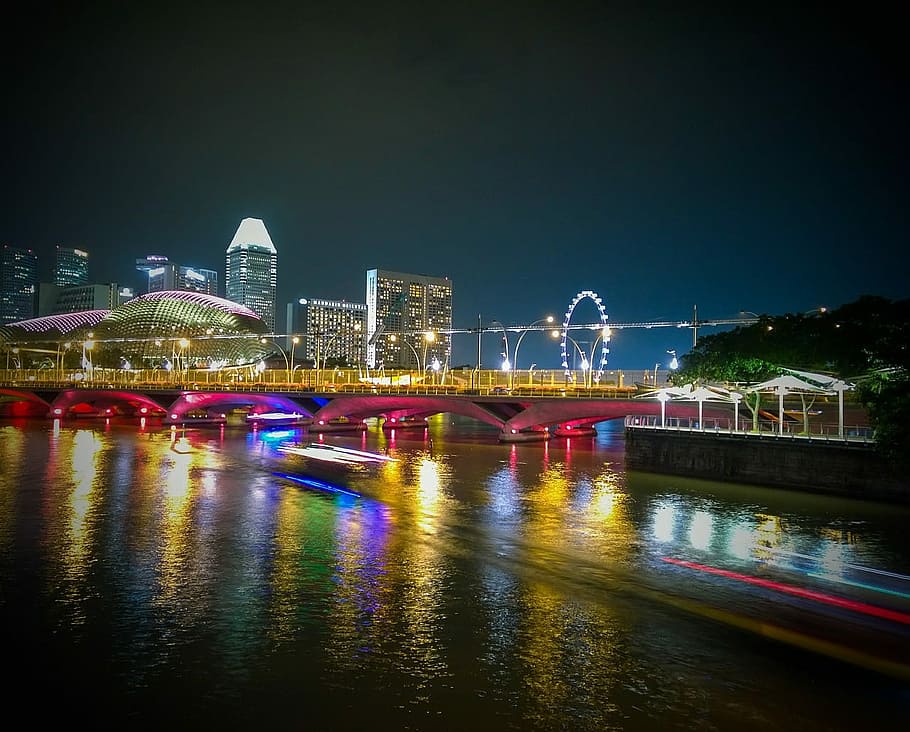 yellow, red and white bridge photo during night time, river, cityscape HD wallpaper