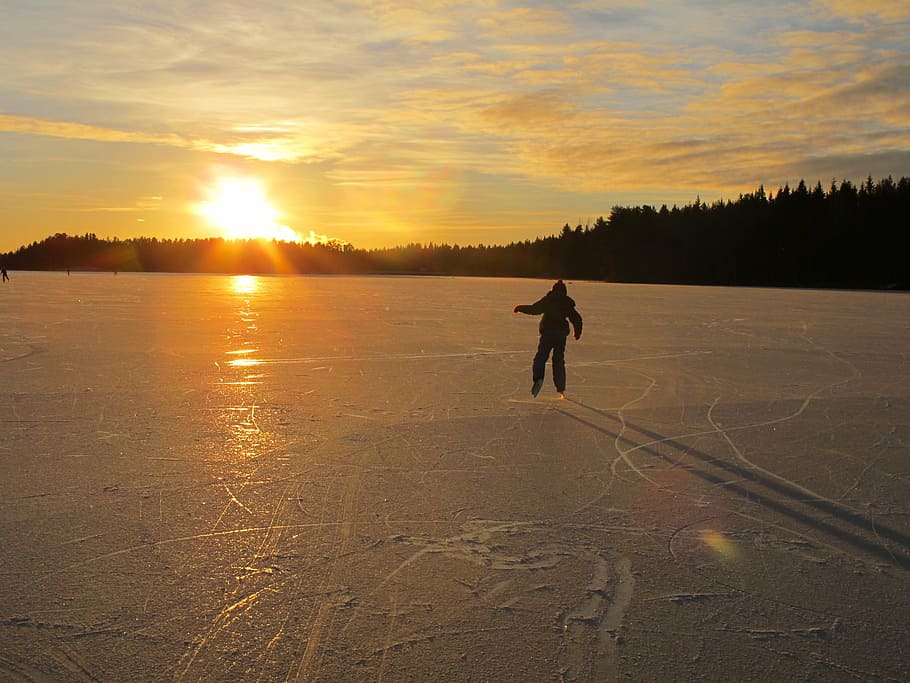 ice skates, nature, cold, snow, tour skating, sunset, sky, winter HD wallpaper