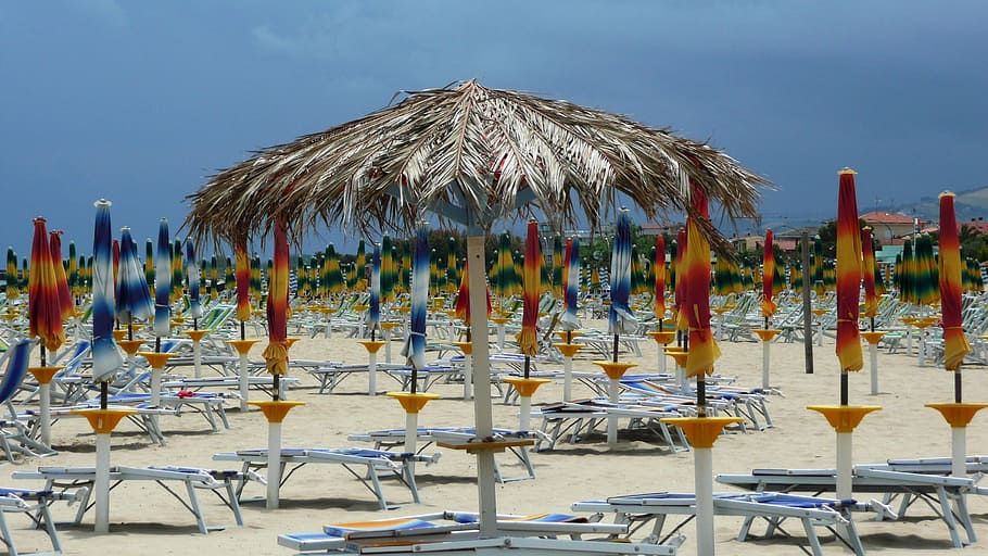 beach, sea, sand, abruzzo, italy, sunshade, umbrella, roseto degli abruzzi, HD wallpaper