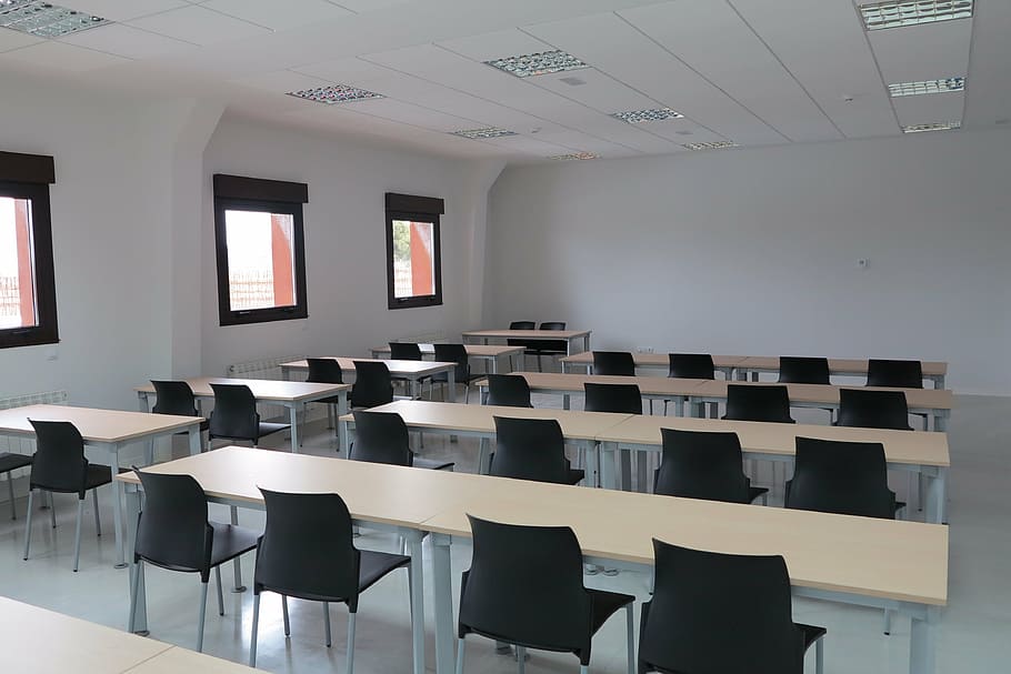 black plastic chairs near wooden desks, classroom, training HD wallpaper