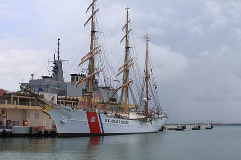 white sail ship docked near brown ship, cutter, three masted HD wallpaper