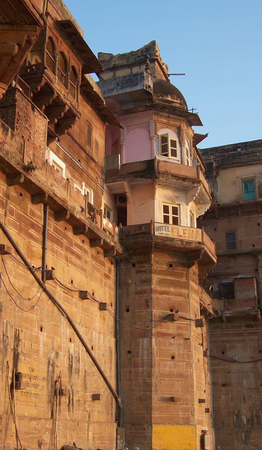 building, ancient, old, varanasi, brick, tower, wall, ghats HD wallpaper