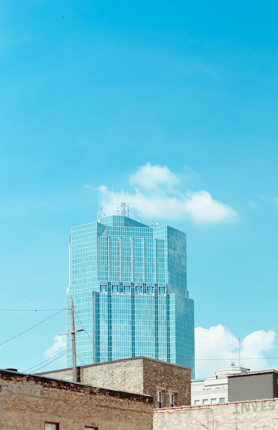 blue concrete building, architecture, urban, city, skyscraper HD wallpaper