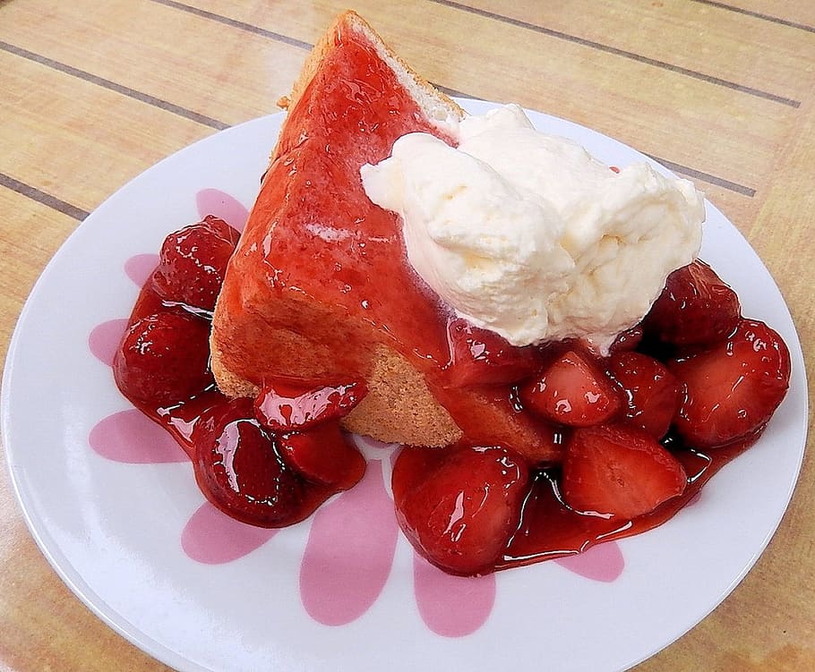 strawberries, angel food cake, buffalo ice cream, dessert, food and drink, HD wallpaper