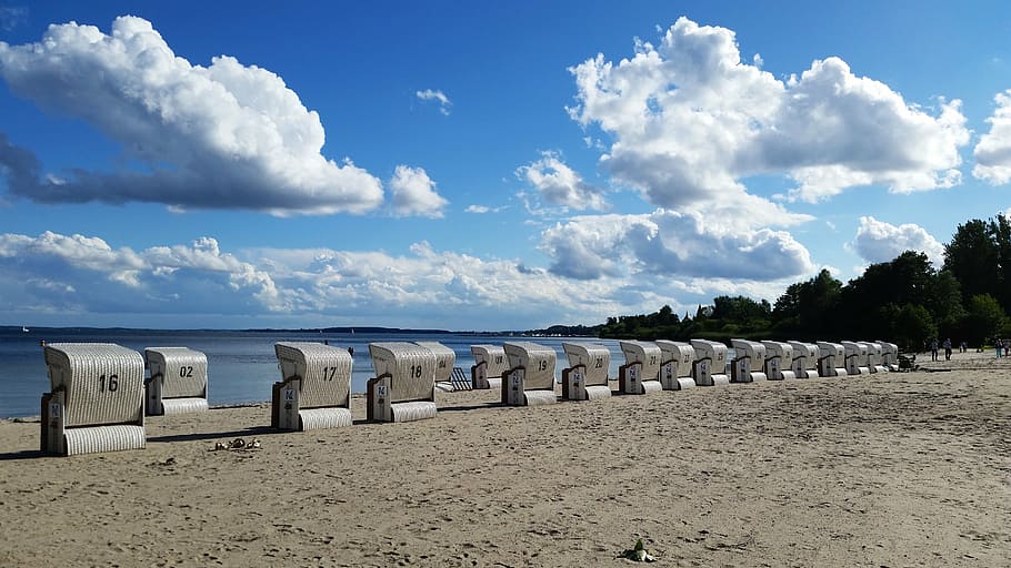 beach, klink, sky, clouds, beach chair, water, cloud - sky HD wallpaper