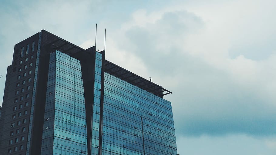 glass  building under cloudy sky, architecture, skyscraper, office Building HD wallpaper