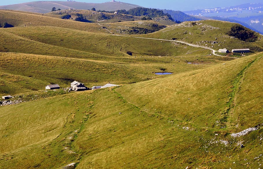 prato, mountain, green, alm, refuge, landscape, lessinia, veneto HD wallpaper