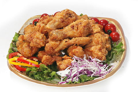 fried chicken dish, food, meal, dinner, gourmet, crockery, meat HD wallpaper
