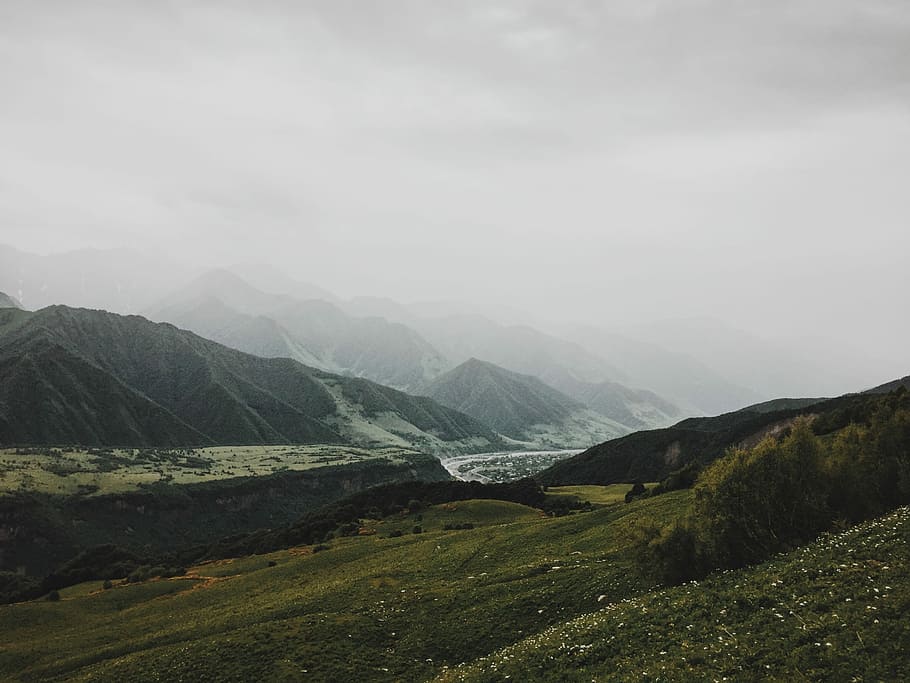 photo of mountains covered by fogs during daytime, photography of mountain HD wallpaper