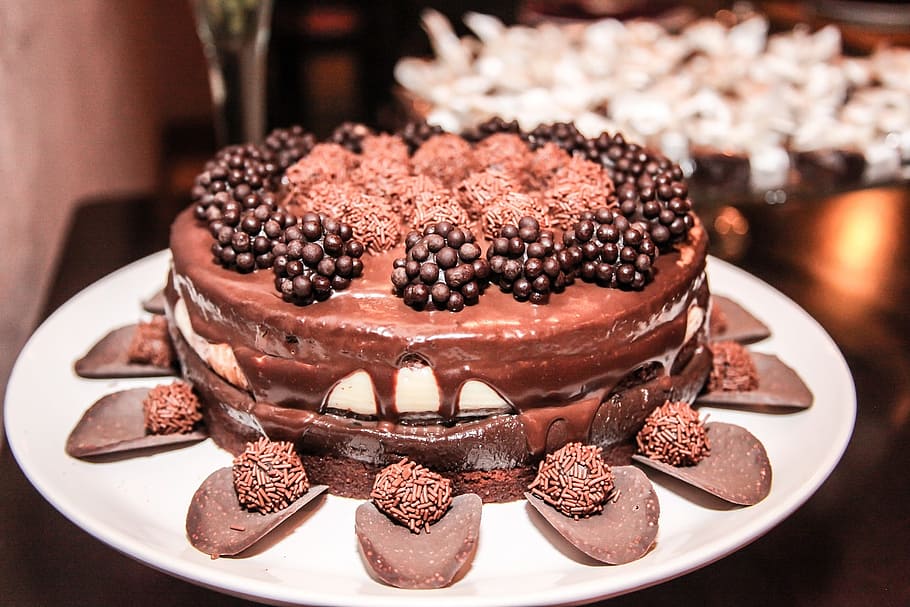 chocolate covered cake, Chocolate Cake, Dessert, Plate, Icing, HD wallpaper