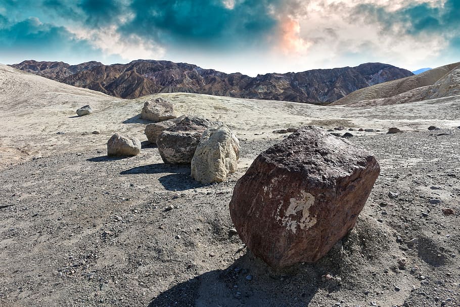 gray stones near mountain at daytime, zabriskie point, death valley, HD wallpaper