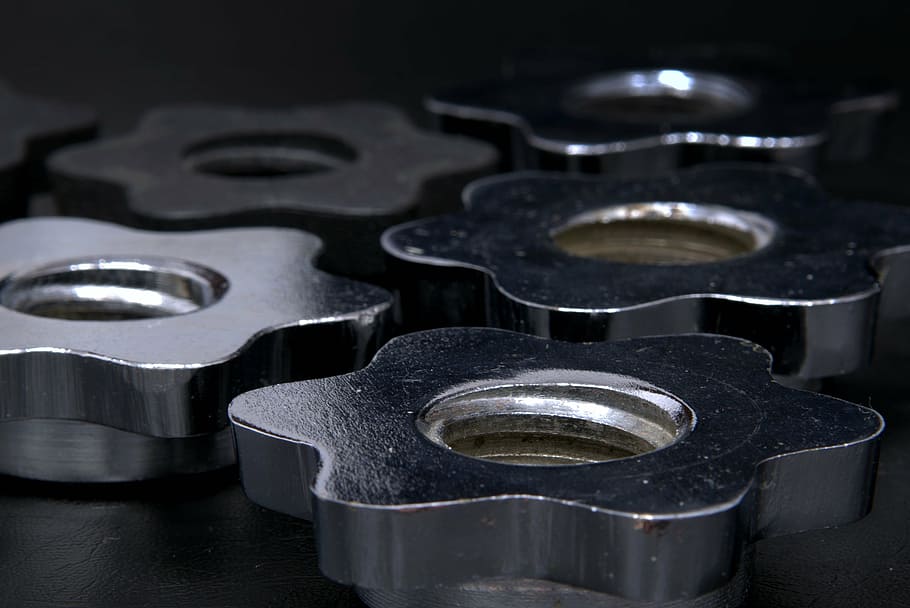 shallow focus photography of gray gears, nuts, screw, metal HD wallpaper