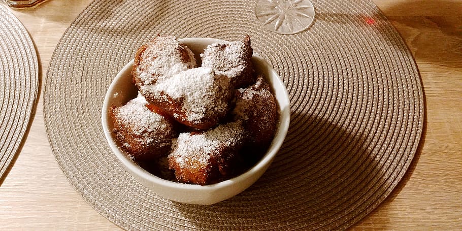 donuts, burning, sugar, powder, frying, little donuts, delights HD wallpaper