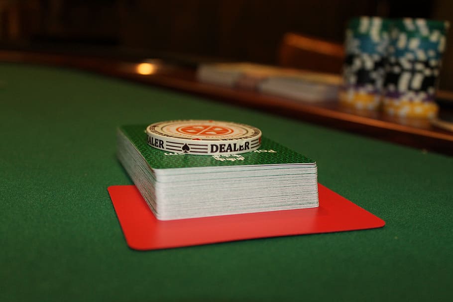 poker-casino-card-game-no-limit-holdem.jpg
