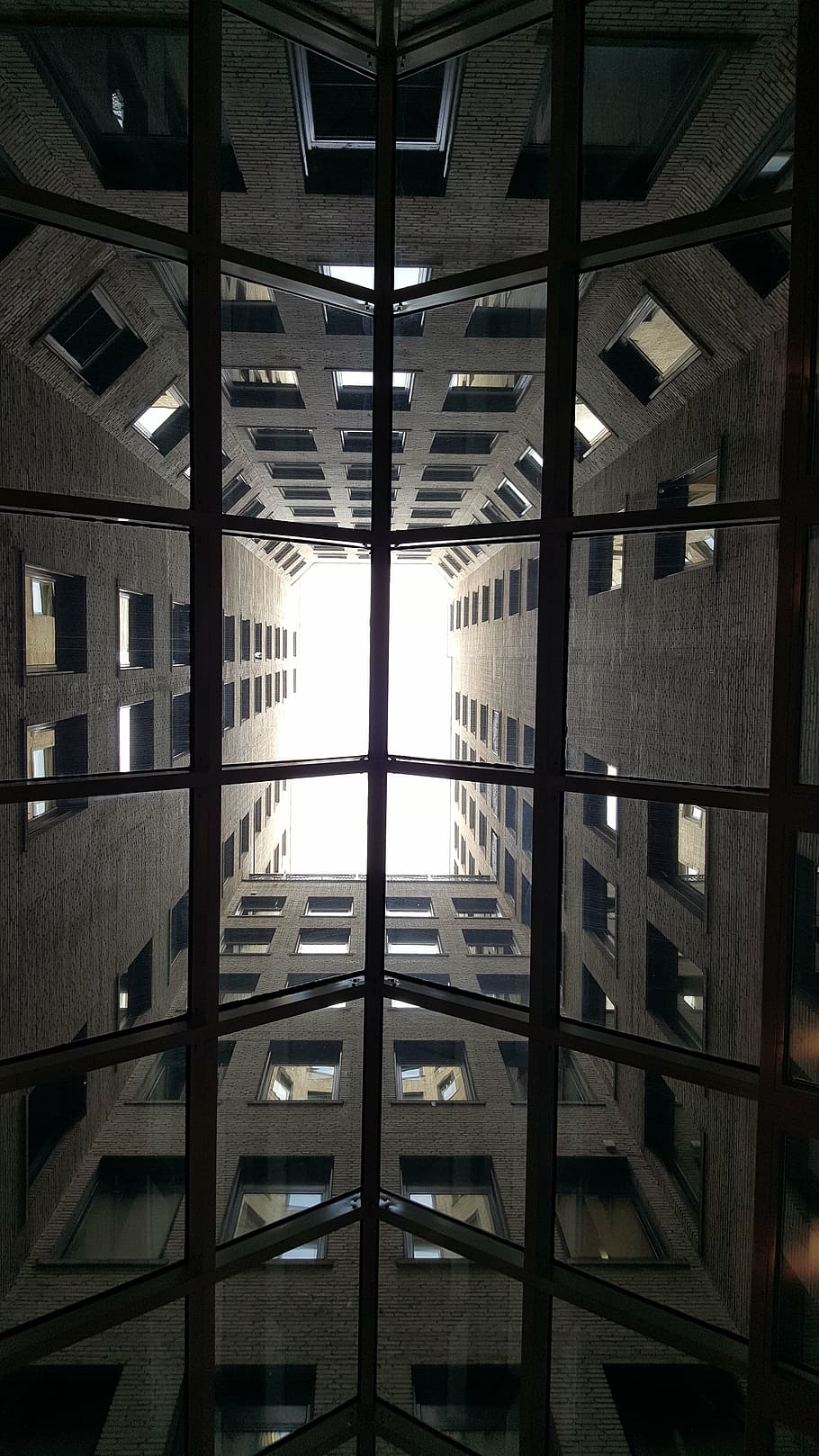 building, sun, light, urban, skyscraper, construction, glass HD wallpaper