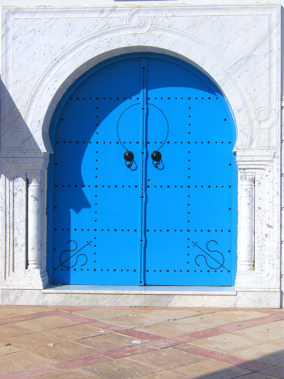 blue metal door on white concrete wall, beautiful, architecture HD wallpaper