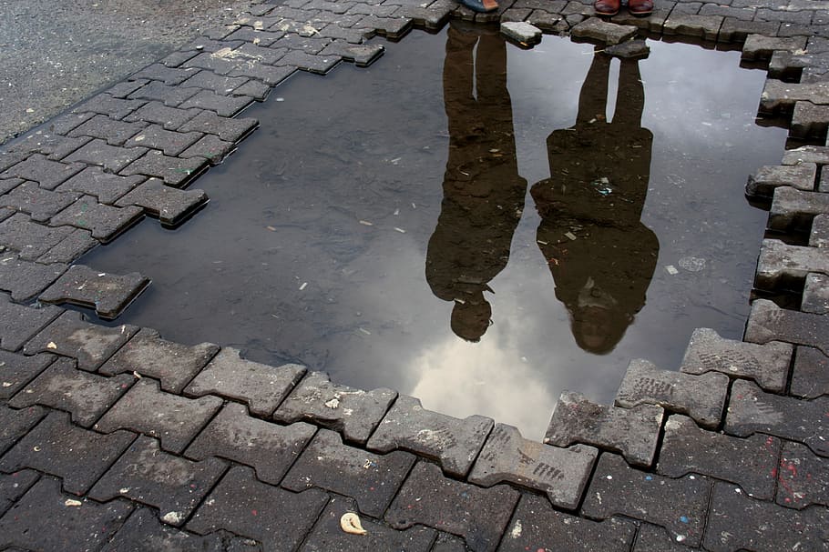 sidewalk, avenue, stone, reflection, water, puddle, street HD wallpaper