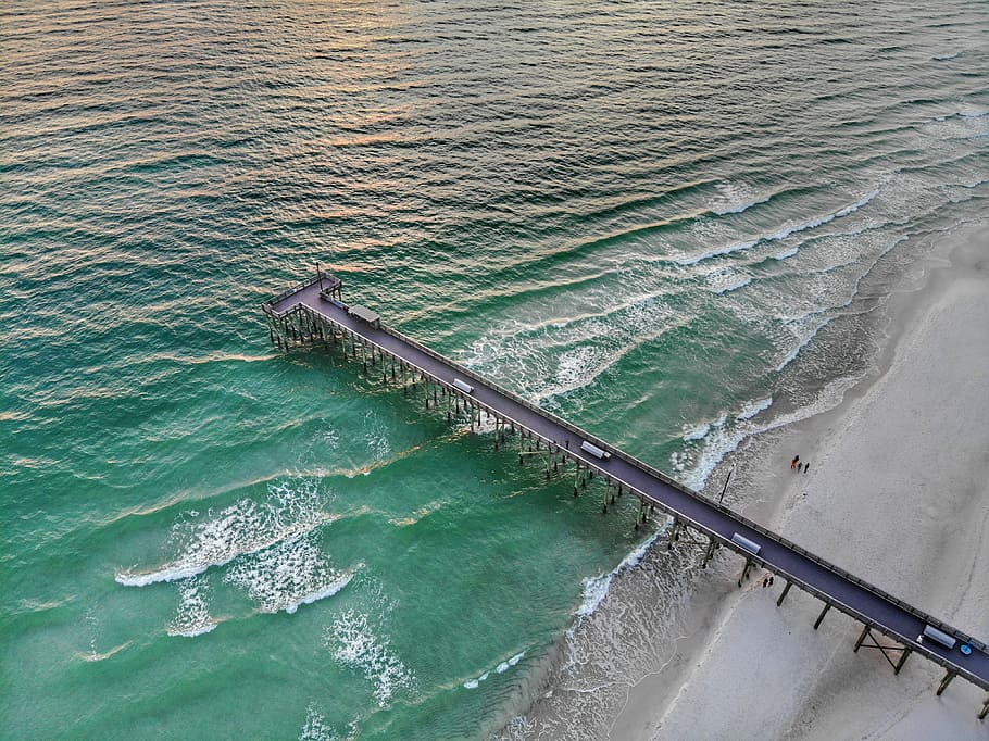 people under black bridge, aerial shot of bridge, dock, ocean HD wallpaper