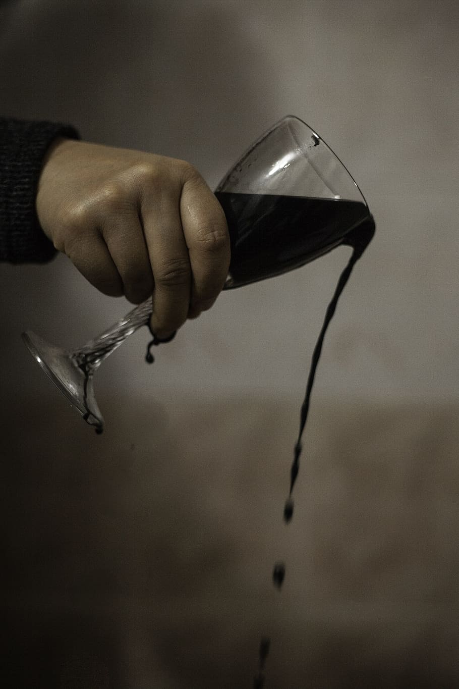 glasses, ink, flow, human hand, holding, one person, human body part HD wallpaper