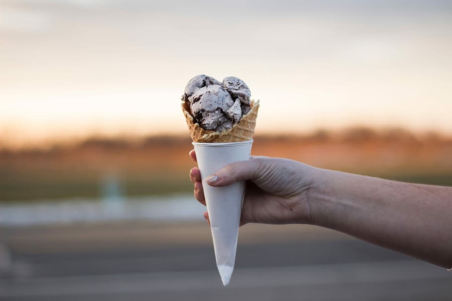 person holding ice cream, human Hand, dessert, close-up, human body part HD wallpaper