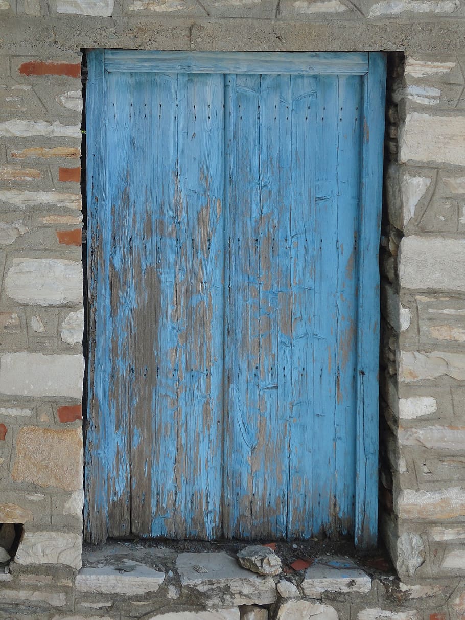 Старая деревенская дверь