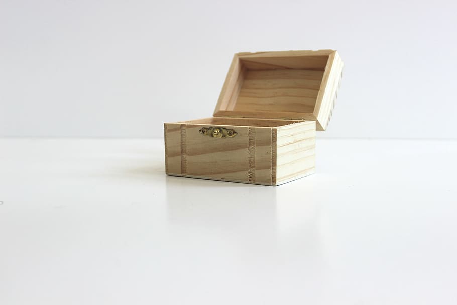 opened beige wooden box, treasure, storage, jewelry, trunk HD wallpaper