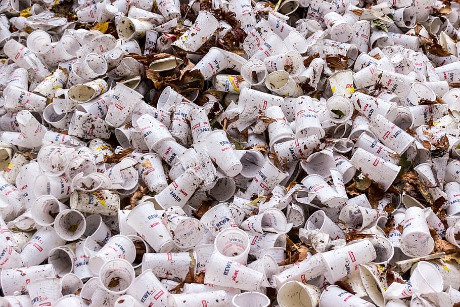 pile of white plastic disposable cup photography, plastic cups, HD wallpaper
