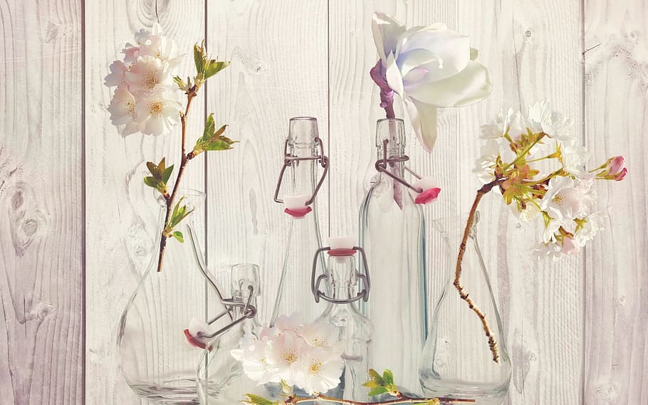 bottles-vases-flower-vases-glasses.jpg