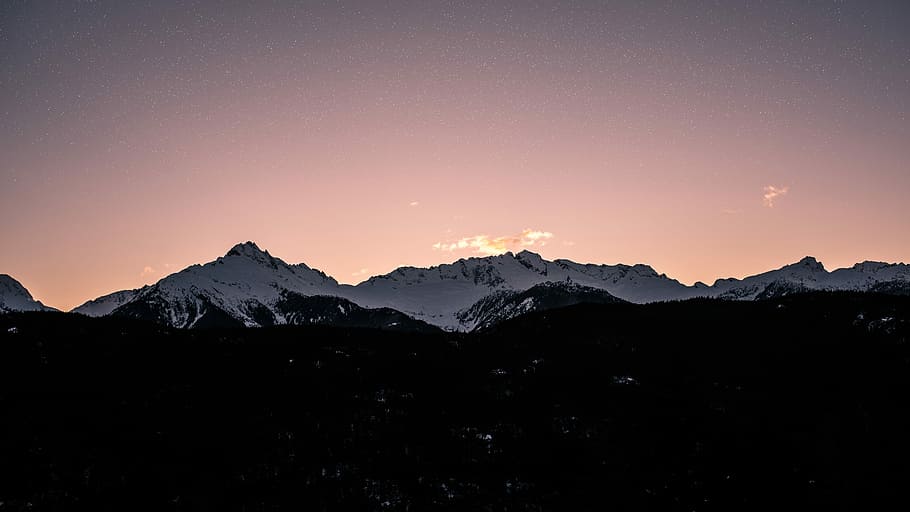 white snow covered mountain during golden hour, mountain filled by snow HD wallpaper