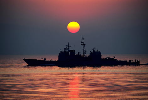 boat against sun silhouette photo, sunset, ship, water, sea HD wallpaper