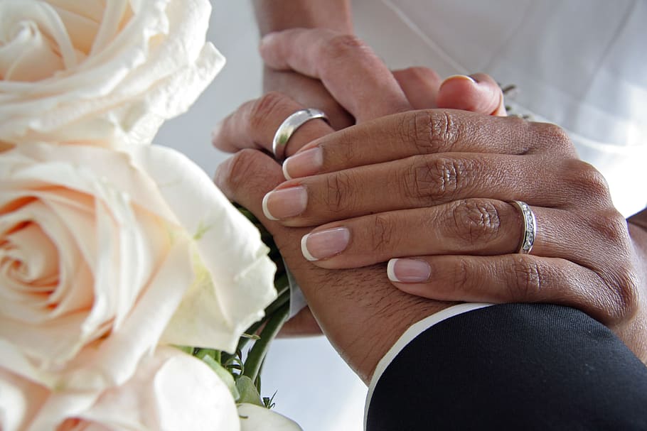 man and woman wearing band rings, couple, hands, wedding, romantic HD wallpaper