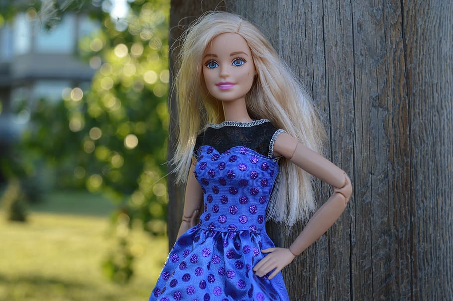 focus photography of Barbie doll, pretty, blonde, girl, toy, female
