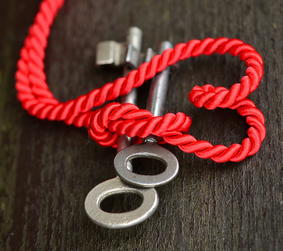 selective focus photography of two keys in rope, heart, love, HD wallpaper