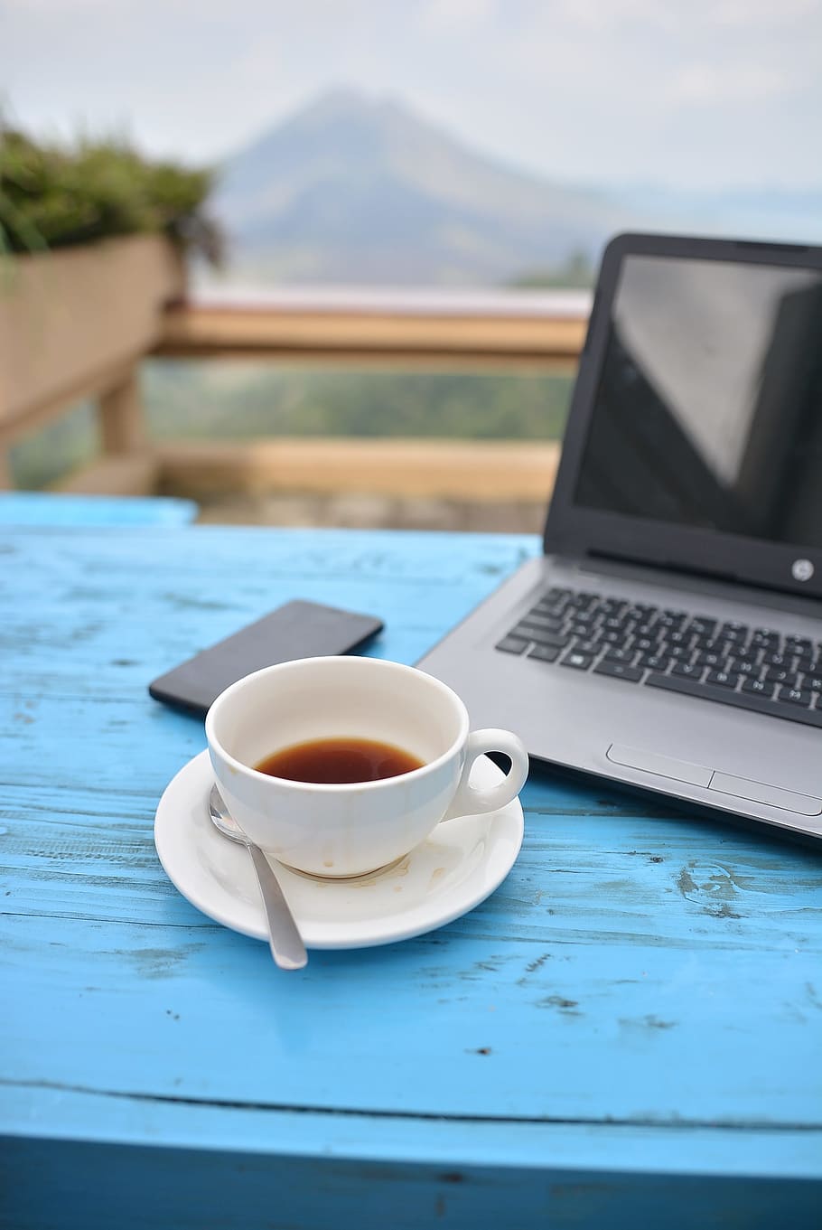coffee, laptop, computer, table, cup, drink, refreshment, food and drink HD wallpaper