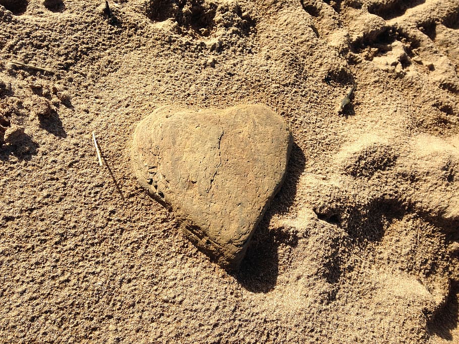 heart, beach, romance, stone, sand, rock, heart shape, land HD wallpaper