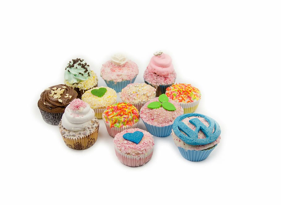 cupcakes, sweets, bakery, delicious, cream, design, dessert HD wallpaper