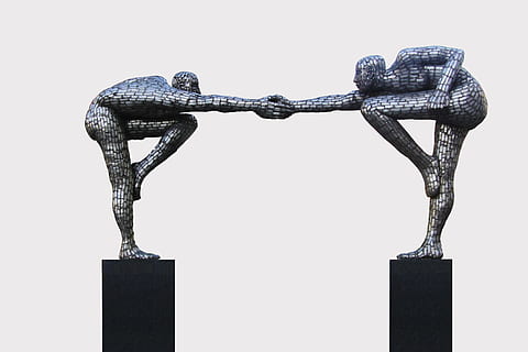 two person holding hands statue, two man, sculpture, men, figures HD wallpaper