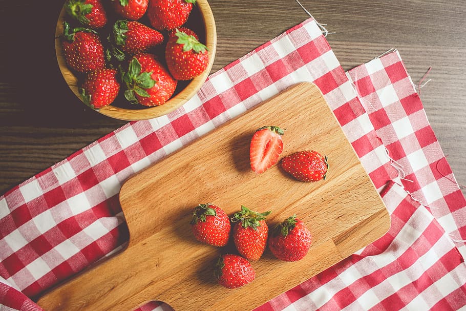 Fresh Strawberries, food, fruit, healthy, hungry, sweet, tasty, HD wallpaper