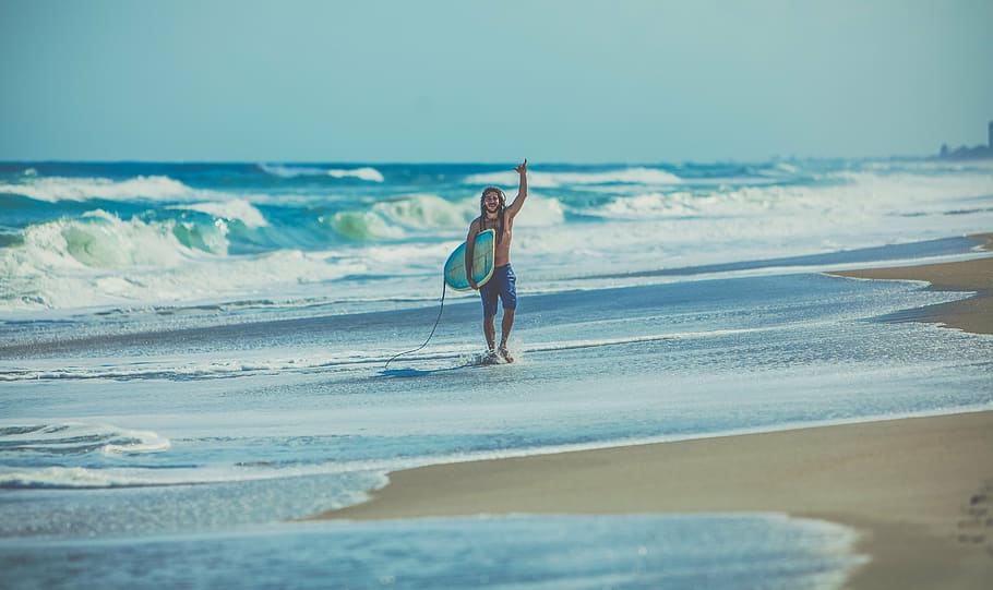 person holding surfboard walking on shoreline, sea, ocean, blue HD wallpaper