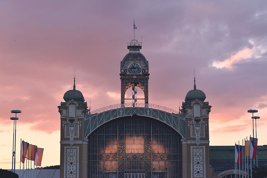 photo of brown cathedral, architecture, famous Place, sunset HD wallpaper