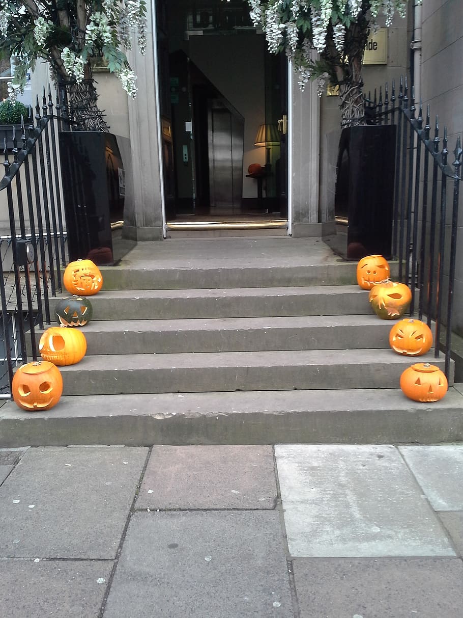 halloween, pumpkin, entry, architecture, building exterior HD wallpaper