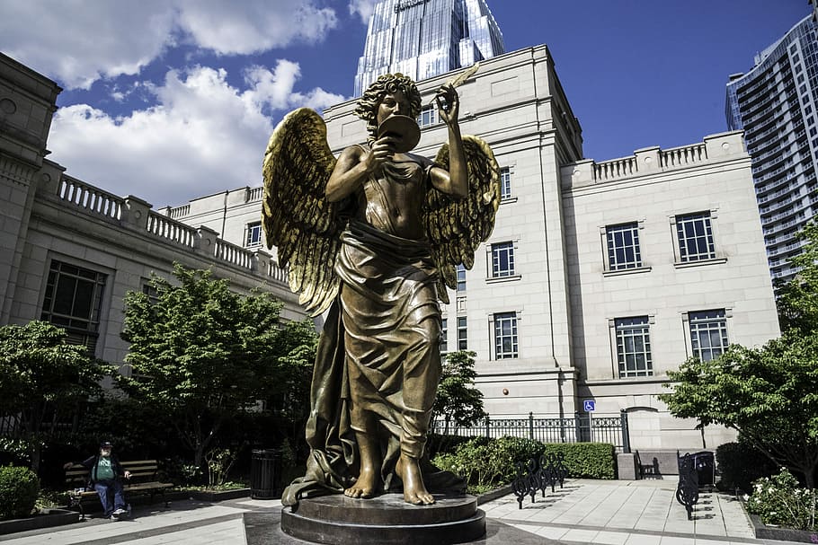 Statue in front of buildings in downtown Nashville, clouds, landmark HD wallpaper