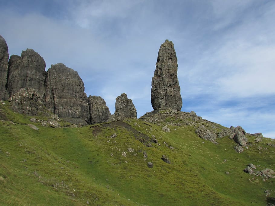 scotland, isle of skye, old man of storr, mountain, landscape