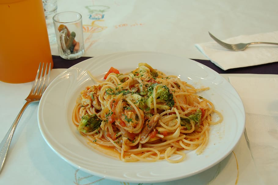 eat, surface, food, food and drink, pasta, ready-to-eat, plate HD wallpaper